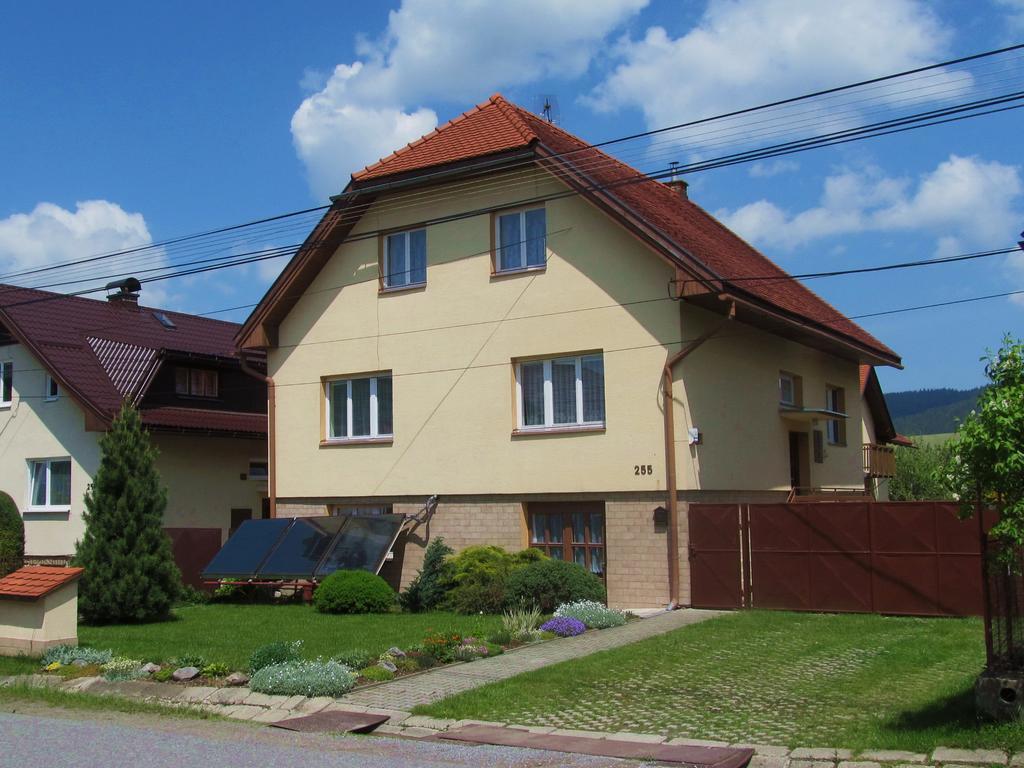 Privat Lubka Apartman Bölényfalu Kültér fotó
