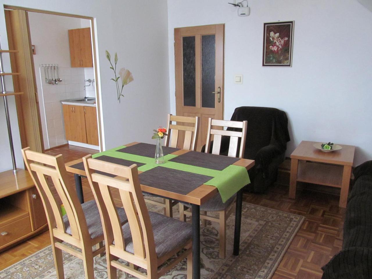 Privat Lubka Apartman Bölényfalu Kültér fotó